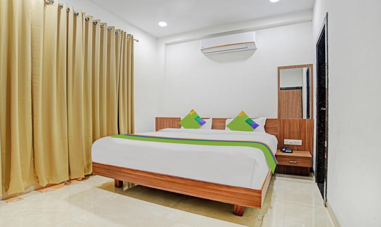 Treebo Shivaay Hotell Indore Exteriör bild